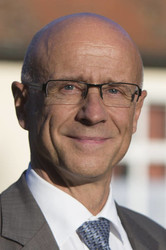 District Chief Executive: Gerhard Bauer